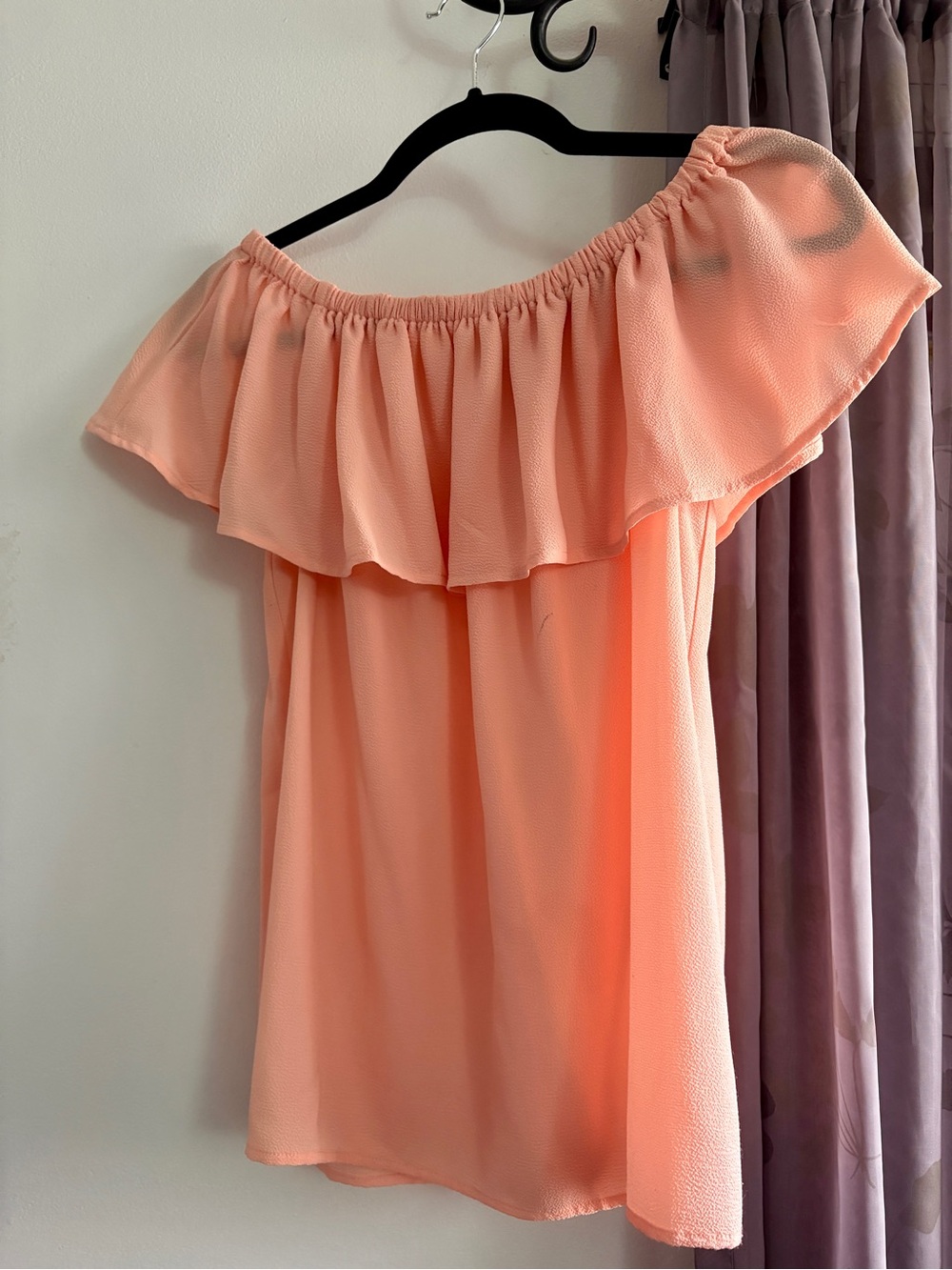 MICHAEL KORS - Peach Off-Shoulder Ruffle Top